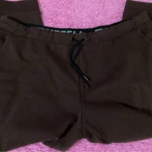 2PK RUSSELL ATHLETIC WEAR, SIZE 3X 1 PR SWEATPANTS AND 1 PR ATHLETIC SHORTS